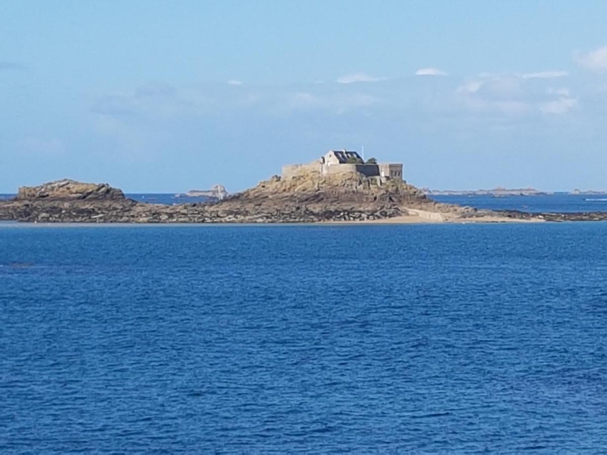 Sejour Confort Au Port De Dinan Exteriör bild